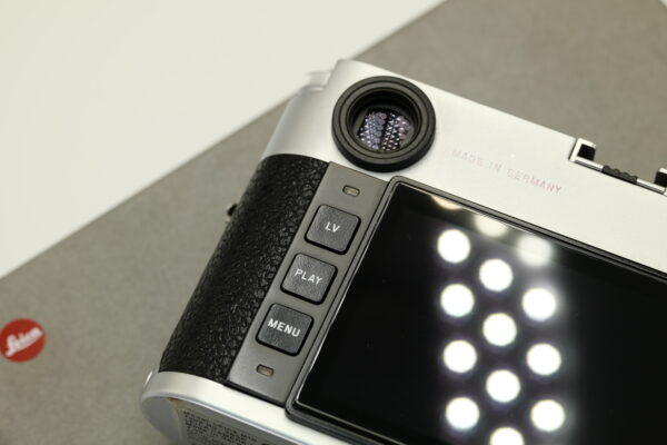 [EXC++] LEICA M10P silver fullbox - Image 13
