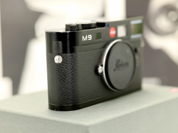 [Mint-] LEICA M9 "Black Paint" Sensor ID15  FULLBOX - Image 4