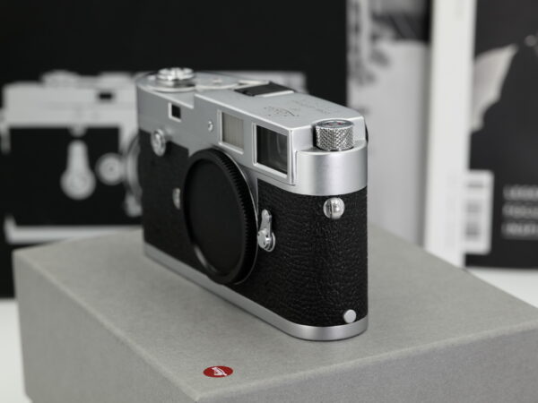 [EXC++]LEICA M2 "Small window" Button rewind - Image 2