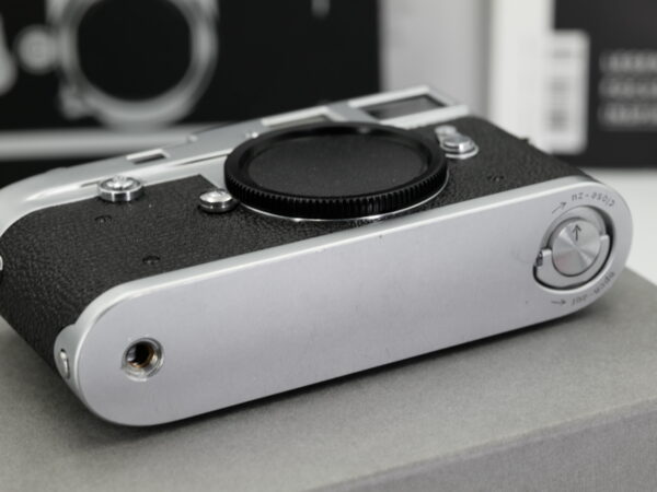 [EXC++]LEICA M2 "Small window" Button rewind - Image 8