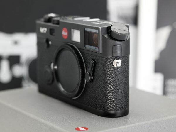 [MINT-]LEICA M7 0.58  Black 0.72 "Japan edition" _Overhaul by Leica JAPAN in 2024 - Image 3