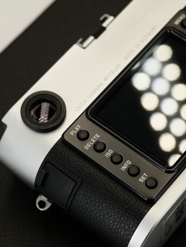 [MINT-]LEICA M9 MONO SILVER Edition (CCD sensor replaced ID53) - Image 8