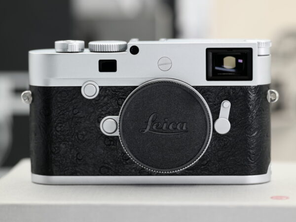 [MINT-] LEICA M10P silver fullbox - Ostrich leather