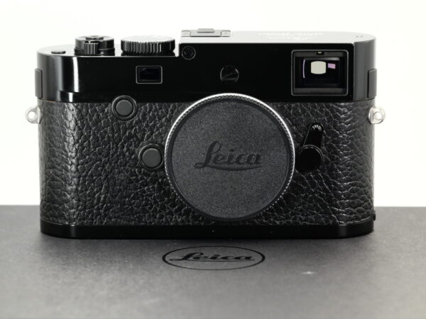 Mint - Leica M246 Black paint “Your Mark” Special edition