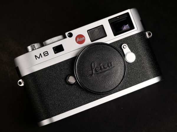 [Top Mint] LEICA M8 silver - FULLBOX- 555 shutter actions