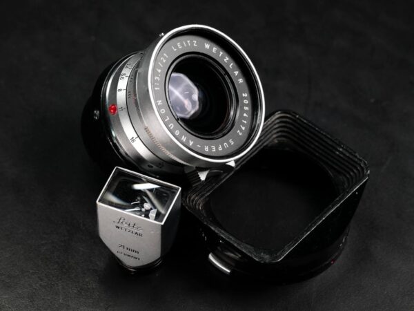 EXC++ : Super angulon 21 F3.4 with external 21mm viewfinder