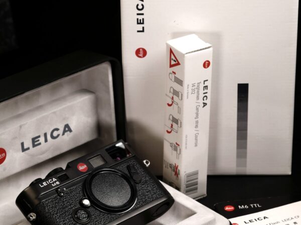 MINT-Leica M6 TTL Black Chrome fullbox
