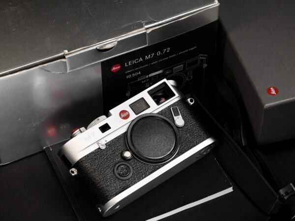 LEICA M7 silver Fullbox  - DX reader updated