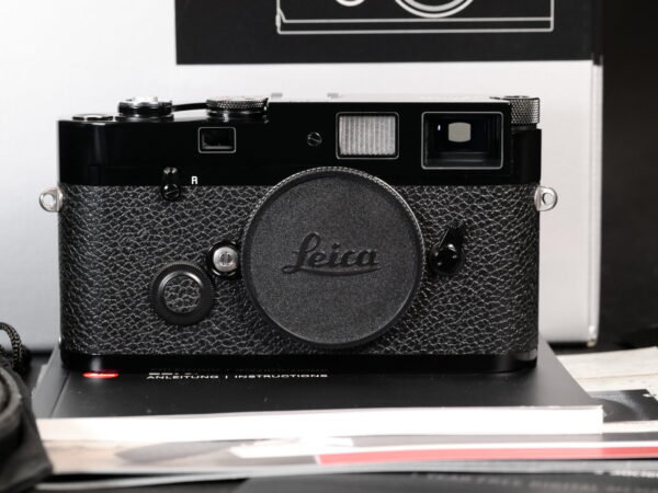 [MINT-]LEICA MP BLACK PAINT full Box