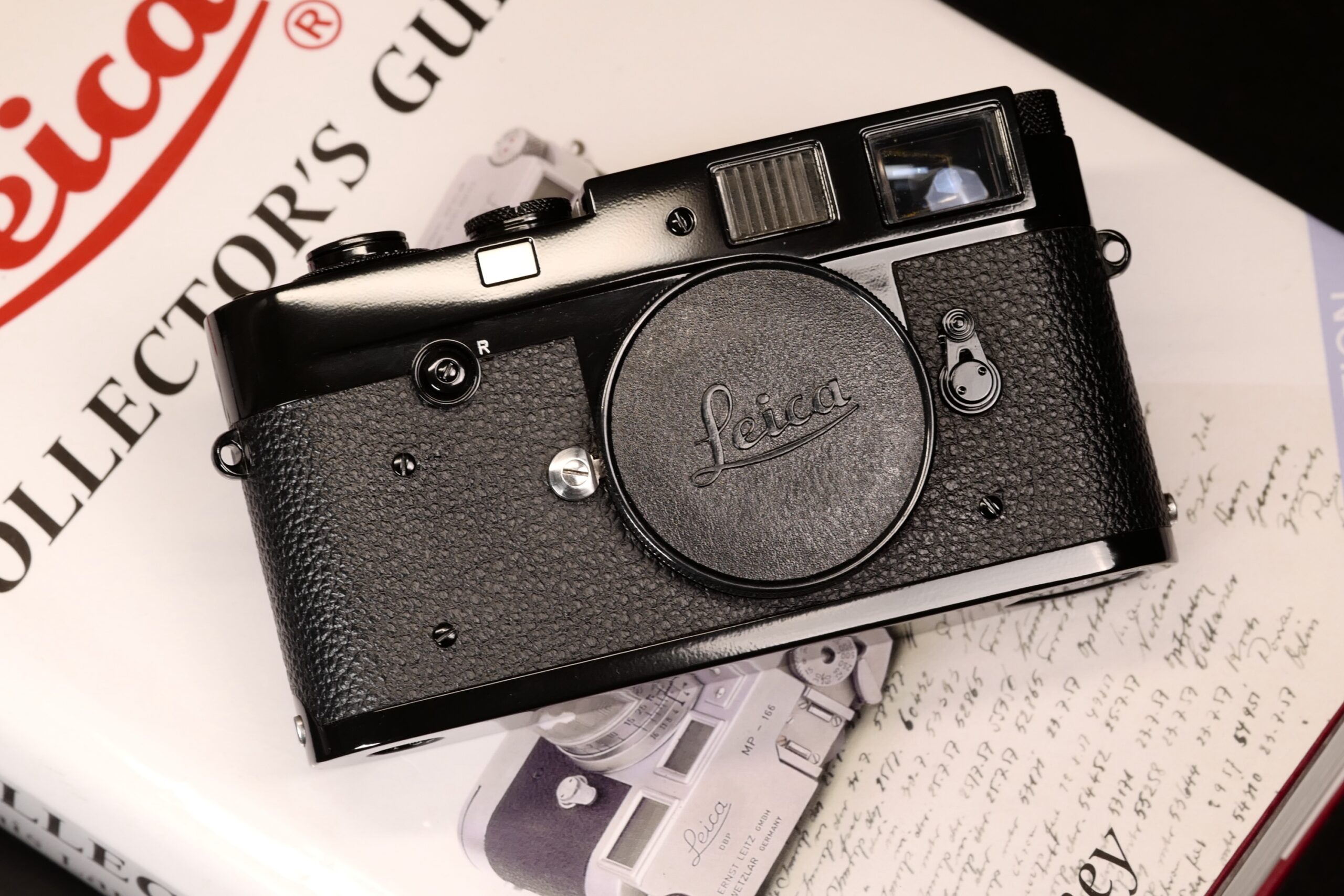LEICA M2 Black paint SN: 926 191 - repaint black paint